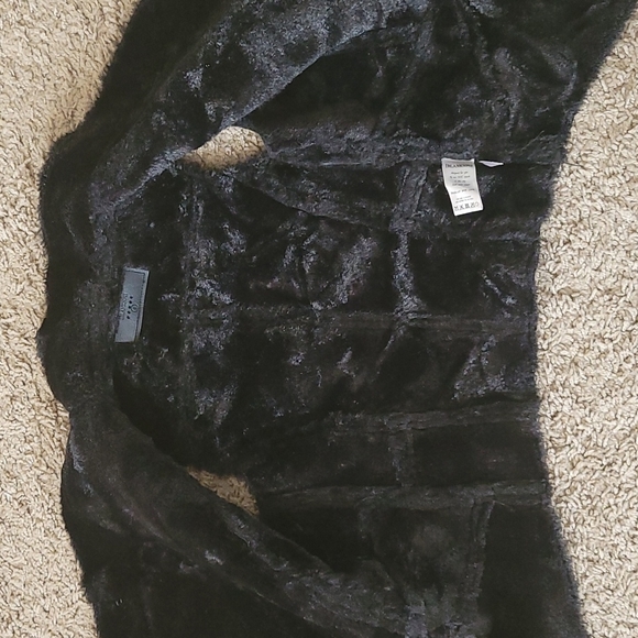 Blanknyc faux fur/leather vest! - Picture 6 of 7